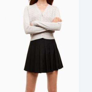 Sundays best aritzia black pleated mini skirt size 2